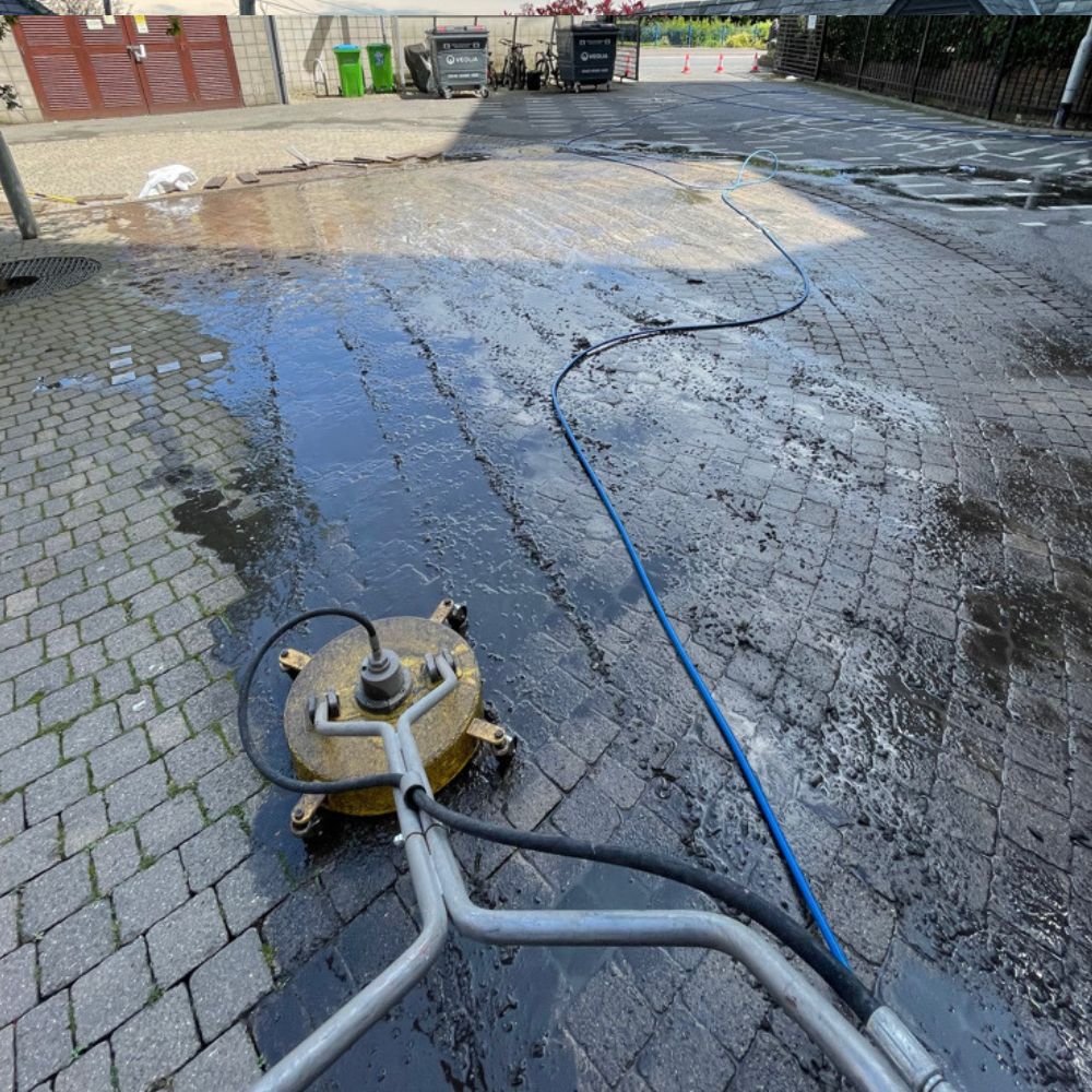 Commercial property cleaning in dorset and hampshire (4) Commercial property cleaning in dorset and hampshire